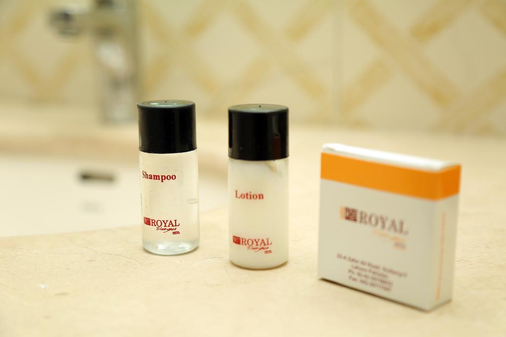 Royal Elegance Hotel Lahore Exteriör bild